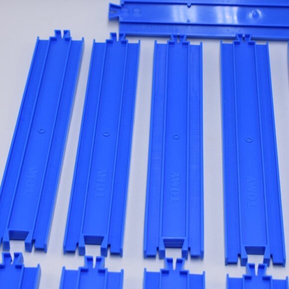 2001 Tony Plarail Thomas & Friends 15 x Blue Straight Plastic Tracks Vintage - Picture 3 of 9